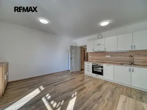 Pronájem bytu 1+kk, Poděbrady, Nerudova, 31 m2