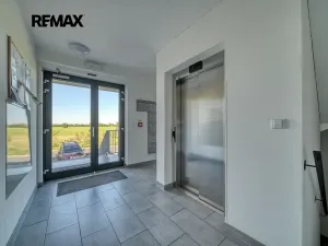 Pronájem bytu 1+kk, Poděbrady, Nerudova, 31 m2
