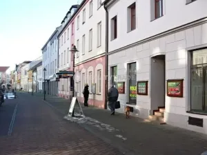 Pronájem obchodního prostoru, Strakonice, Palackého náměstí, 100 m2