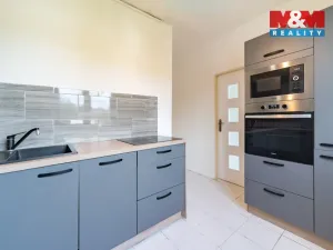 Prodej bytu 3+1, Habartov, Karla Čapka, 68 m2