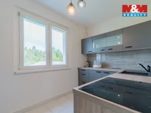Prodej bytu 3+1, Habartov, Karla Čapka, 68 m2