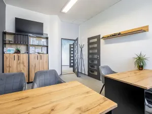 Pronájem kanceláře, Hradec Králové, Hořická, 76 m2