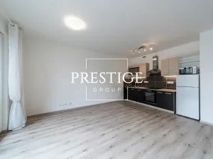 Pronájem bytu 1+kk, Praha - Střížkov, Bešťákova, 40 m2