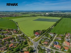 Prodej komerčního pozemku, Hovorčovice, 5254 m2