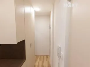 Pronájem bytu 1+1, Zlín, Družstevní, 35 m2