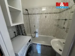 Pronájem bytu 3+1, Benešov, Bezručova, 58 m2