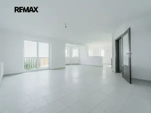 Prodej rodinného domu, Vinařice, 202 m2