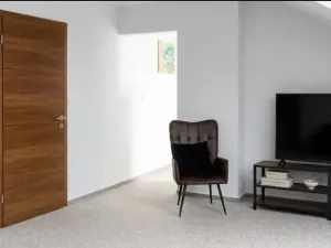 Pronájem rodinného domu, Pardubice, Labská, 200 m2