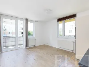 Prodej bytu 2+kk, Praha - Letňany, Zlonická, 51 m2