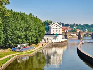 Pronájem bytu 2+kk, Praha - Smíchov, V lesíčku, 54 m2