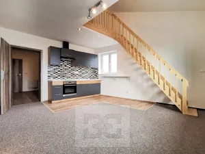 Pronájem bytu 1+kk, Úvaly, Arnošta z Pardubic, 32 m2