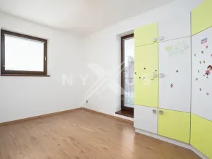 Pronájem rodinného domu, Praha - Dolní Měcholupy, Nad sadem, 204 m2