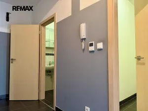 Pronájem bytu 1+kk, Brno, Houbalova, 39 m2