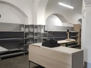 Pronájem obchodního prostoru, Opava, Vančurova, 500 m2
