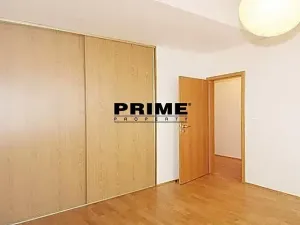 Pronájem kanceláře, Praha - Střešovice, Nad hradním vodojemem, 350 m2
