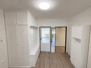 Prodej bytu 3+1, Praha, Hartigova, 64 m2