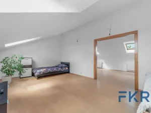 Prodej rodinného domu, Praha - Dolní Počernice, Listopadová, 242 m2