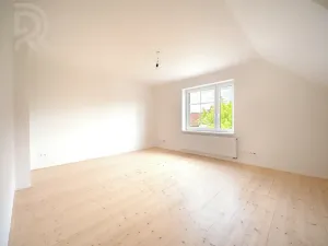 Pronájem rodinného domu, Praha - Radotín, Jaspisová, 100 m2