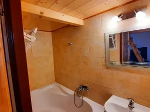 Pronájem bytu 1+kk, Praha - Smíchov, Plzeňská, 22 m2