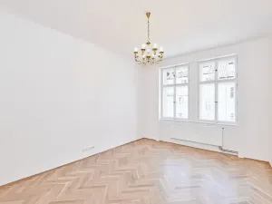 Pronájem bytu 3+1, Praha - Malá Strana, Karmelitská, 95 m2