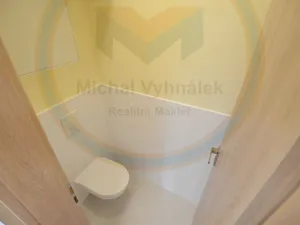 Pronájem bytu 2+kk, Klecany, Nám. Třebízského, 52 m2
