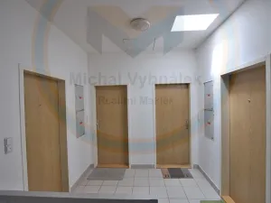 Pronájem bytu 2+kk, Klecany, Nám. Třebízského, 52 m2