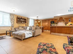 Prodej rodinného domu, Vážany, 367 m2