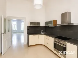 Pronájem bytu 2+1, Praha - Smíchov, Malátova, 100 m2