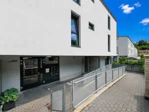 Prodej bytu 2+kk, Praha - Hrdlořezy, Mezilehlá, 51 m2