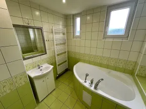 Pronájem bytu 2+1, Děčín, Škroupova, 64 m2