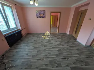 Prodej bytu 3+1, Meziboří, Okružní, 78 m2