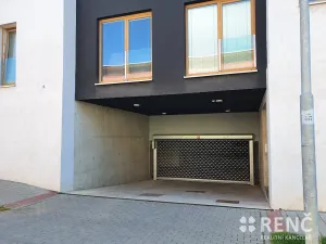 Pronájem garáže, Brno, Košinova, 15 m2