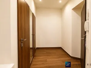 Prodej bytu 2+1, Praha - Holešovice, Veletržní, 87 m2