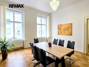 Pronájem kanceláře, Praha - Karlín, Sokolovská, 49 m2