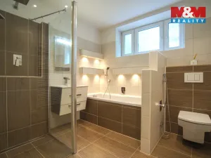 Prodej bytu 3+1, Opava - Předměstí, náměstí Svaté Hedviky, 90 m2