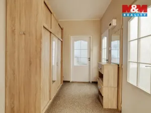 Prodej bytu 2+1, Cheb, V Zahradách, 52 m2