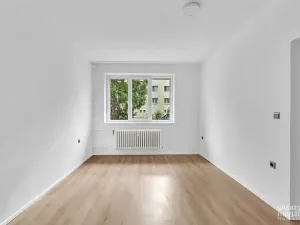 Pronájem bytu 2+1, Úpice, Sládkova, 51 m2