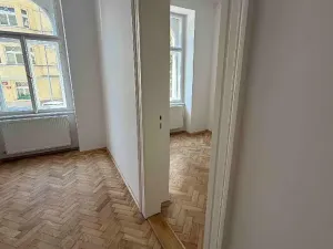 Prodej bytu 2+1, Praha - Bubeneč, 62 m2