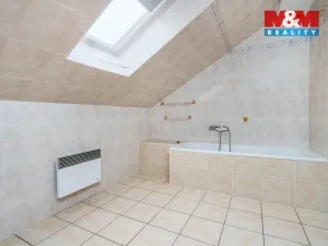 Prodej rodinného domu, Horní Třešňovec, 847 m2