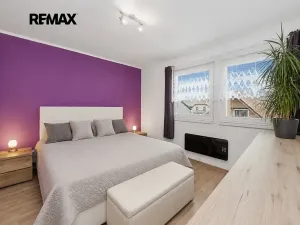 Prodej bytu 3+1, Červený Újezd, U Okálu, 62 m2