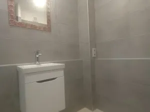 Pronájem bytu 1+kk, Děčín - Děčín III-Staré Město, Žerotínova, 29 m2