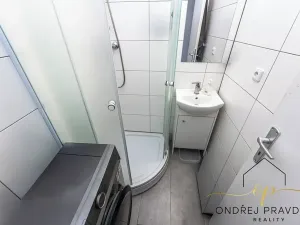 Prodej bytu 1+1, Beroun, Švermova, 34 m2