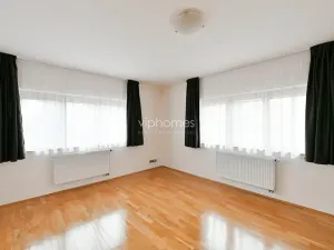 Pronájem vily, Praha - Nebušice, 360 m2