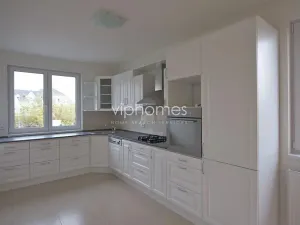 Pronájem vily, Průhonice, Pod Valem II., 350 m2
