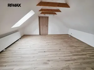 Pronájem kanceláře, Slavkov u Brna, 72 m2