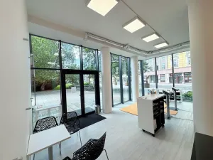 Pronájem obchodního prostoru, Opava, náměstí Republiky, 65 m2