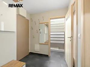 Prodej bytu 2+kk, Praha - Hlubočepy, Devonská, 64 m2
