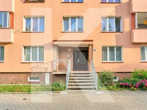 Prodej bytu 3+1, Karlovy Vary, Klínovecká, 86 m2