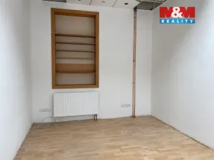 Pronájem obchodního prostoru, Ostrava, 28. října, 62 m2