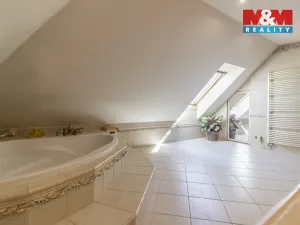 Prodej rodinného domu, Třebestovice, V zákruží, 280 m2